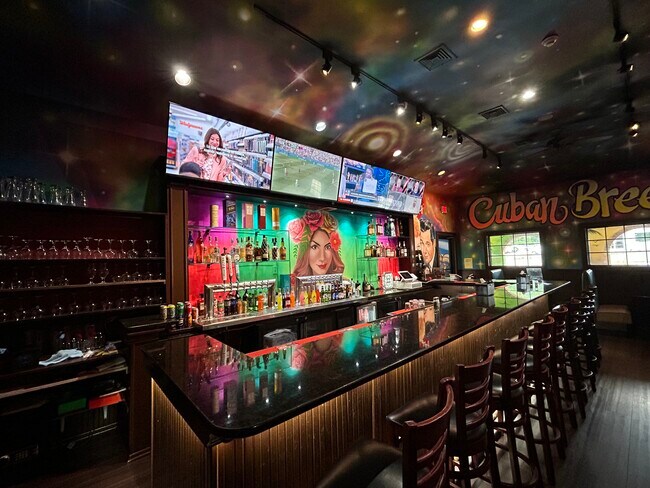 Plus de détails pour 3055 Route 23, Oak Ridge, NJ - Commerce de détail à louer