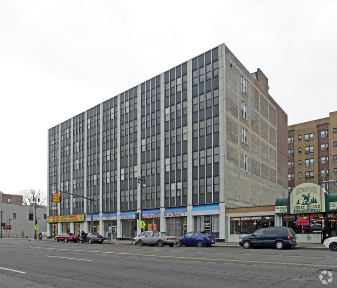 10 Peterboro St, Detroit, MI à vendre - Photo du bâtiment - Image 2 de 12