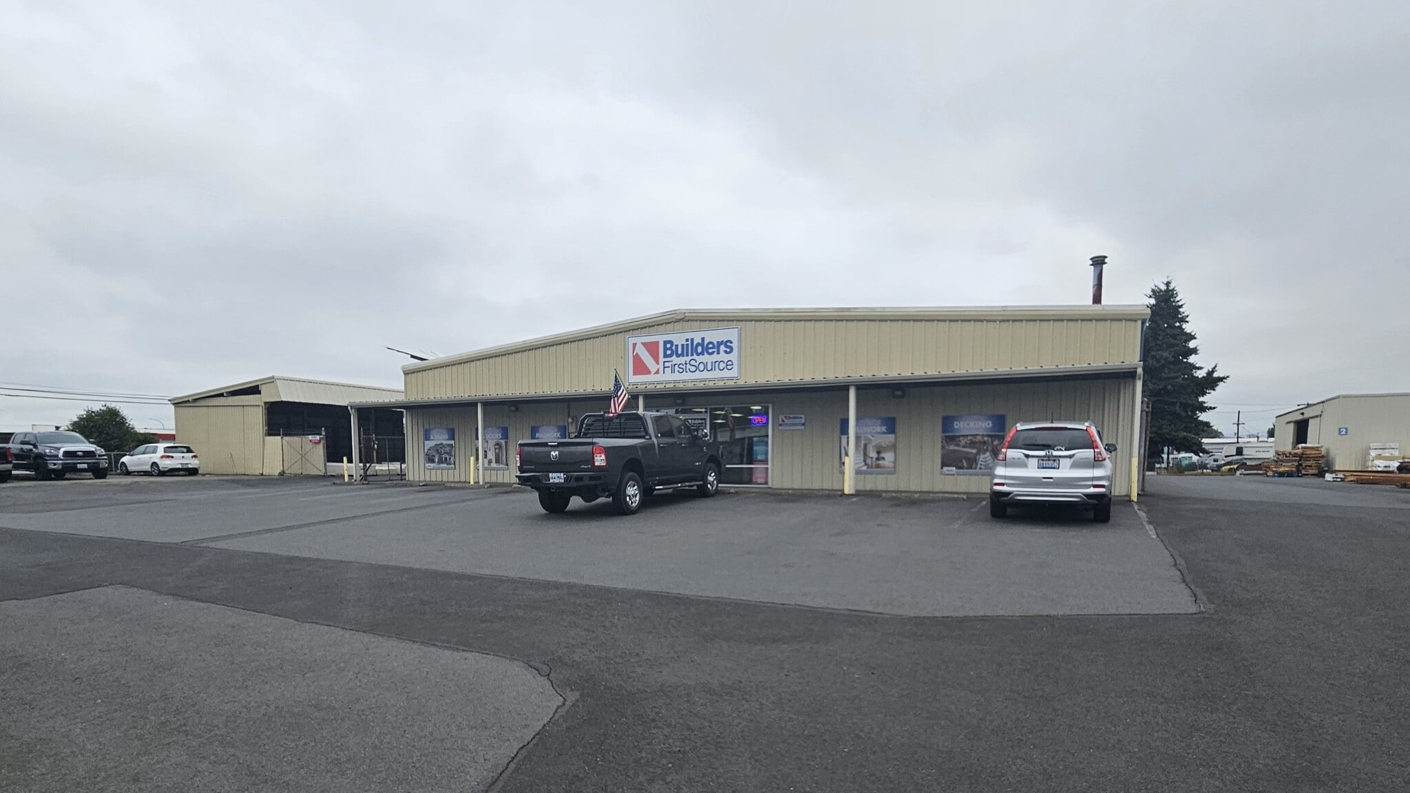 642 Commerce Ave, Longview, WA à louer Photo intérieure- Image 1 de 18