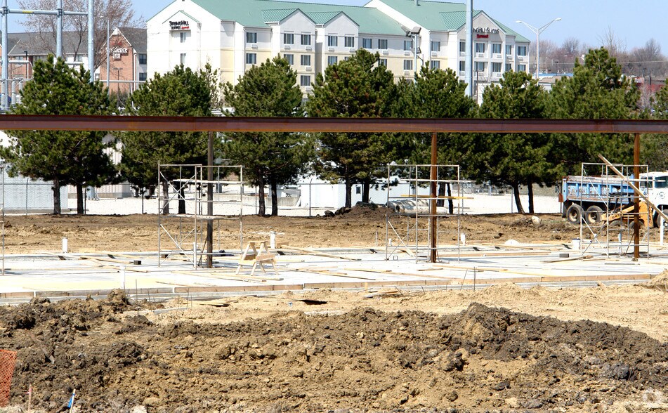 121st & Metcalf Ave, Overland Park, KS à louer - Photo du bâtiment - Image 2 de 7