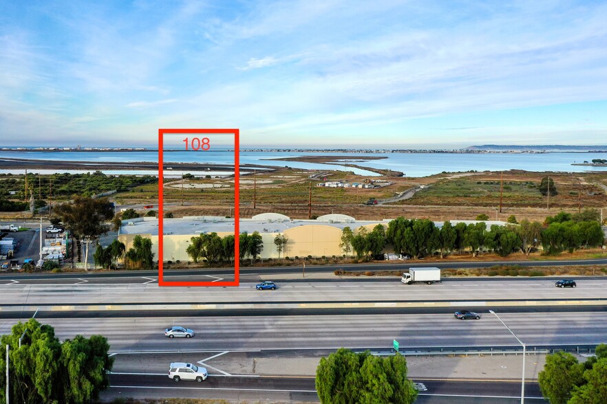 995 Bay Blvd, Chula Vista, CA à louer - Photo du b timent - Image 3 de 12