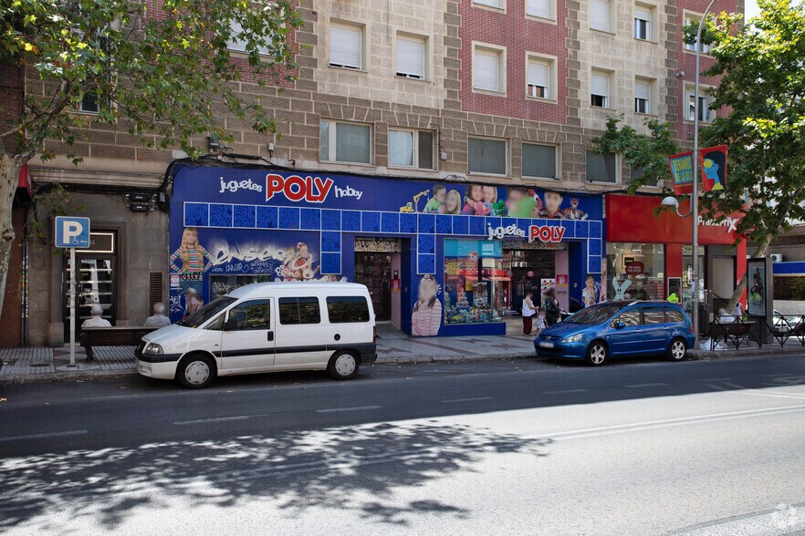 Calle Alcalá, 334, Madrid, Madrid à louer - Photo du bâtiment - Image 1 de 1