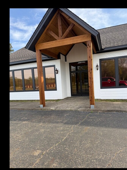 1321 S Memorial Dr, Prattville, AL for lease - Building Photo - Image 2 of 2