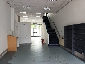 27 Paris St, Exeter for lease Interior Photo- Image 1 of 3