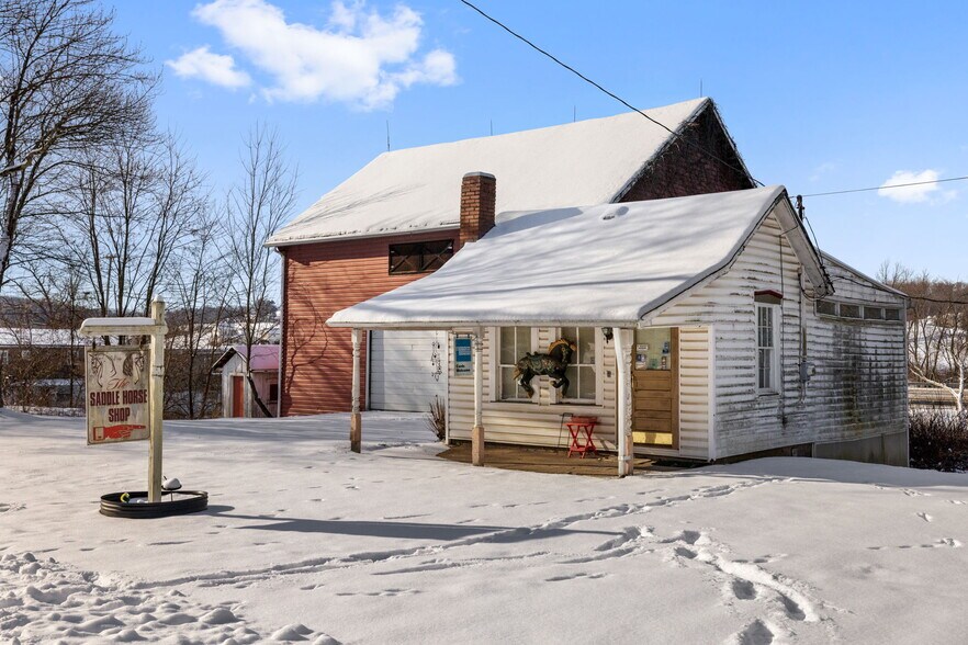 118 Saltarka Ln, Zelienople, PA à vendre - Photo du bâtiment - Image 2 de 11