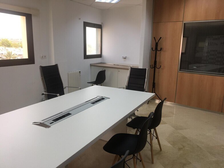 Bureau dans Elche, Alicante à louer - Photo intérieure - Image 3 de 6