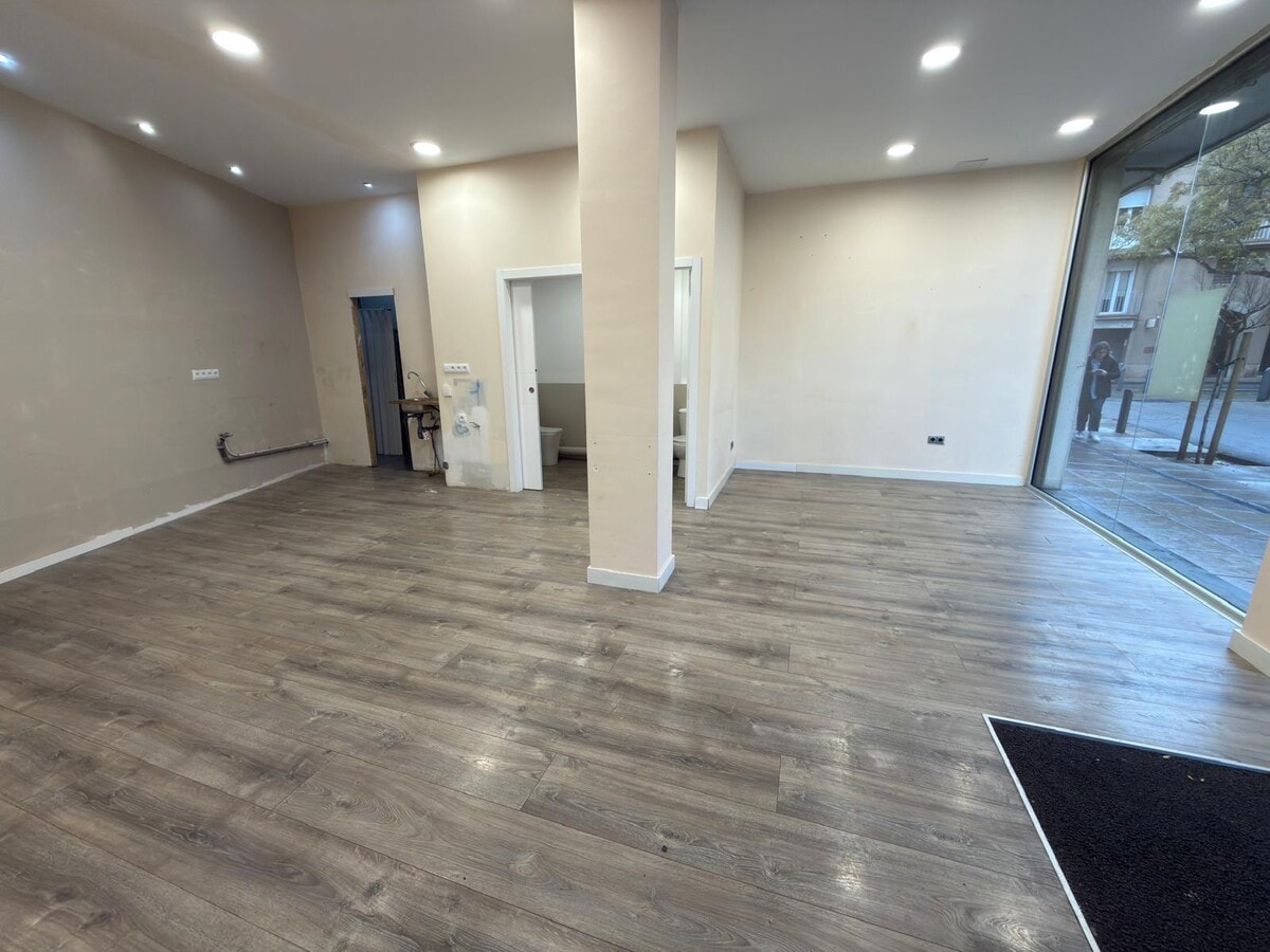 Igualada, BAR 08700 - Unit B3 - - Interior Photo - Image 2 of 7