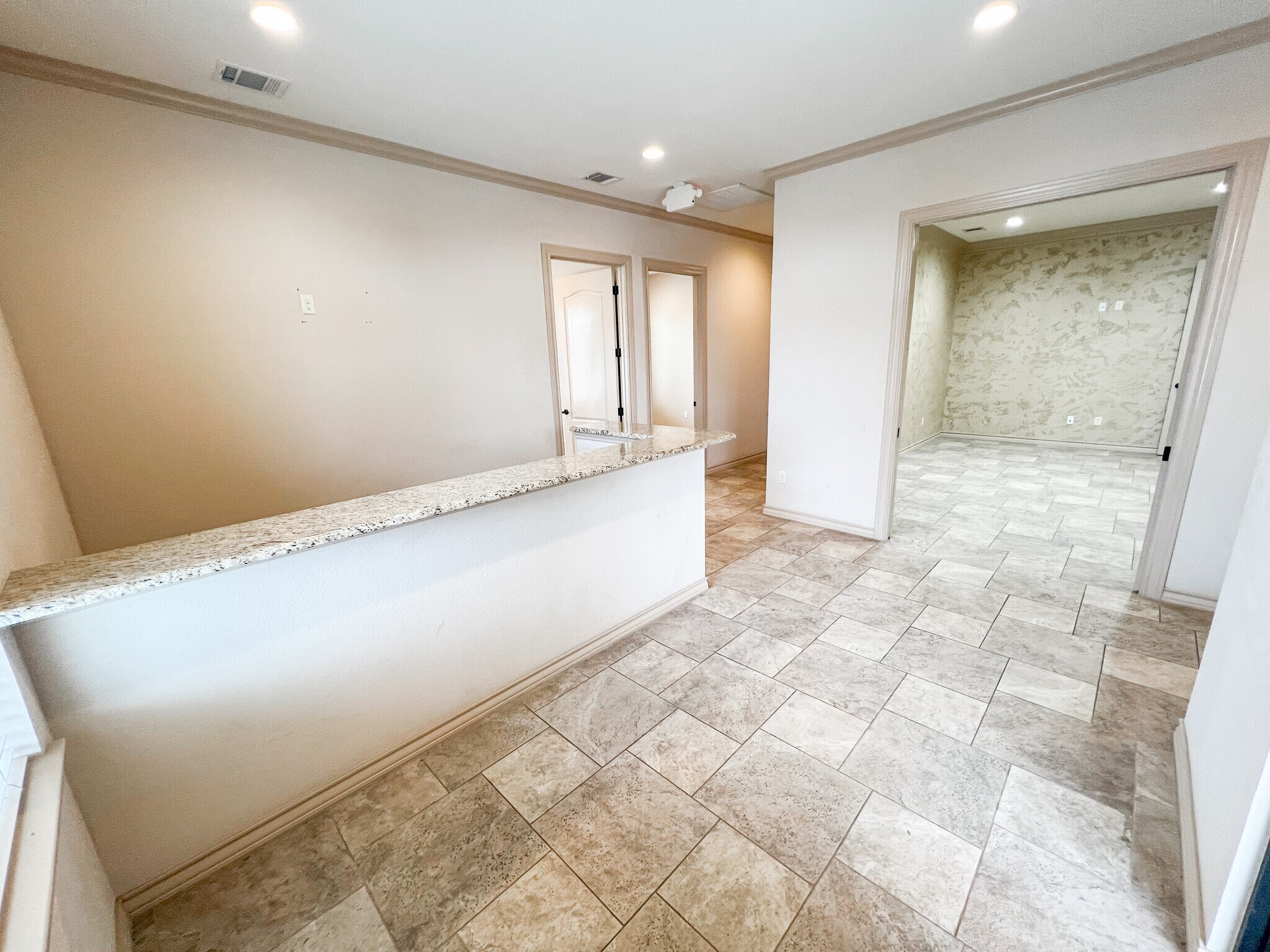 707 Tradewinds Blvd, Midland, TX for lease Building Photo- Image 1 of 20