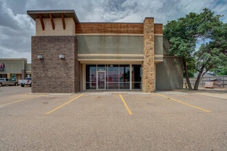 3300-3302 82nd St, Lubbock, TX for lease Building Photo- Image 2 of 11