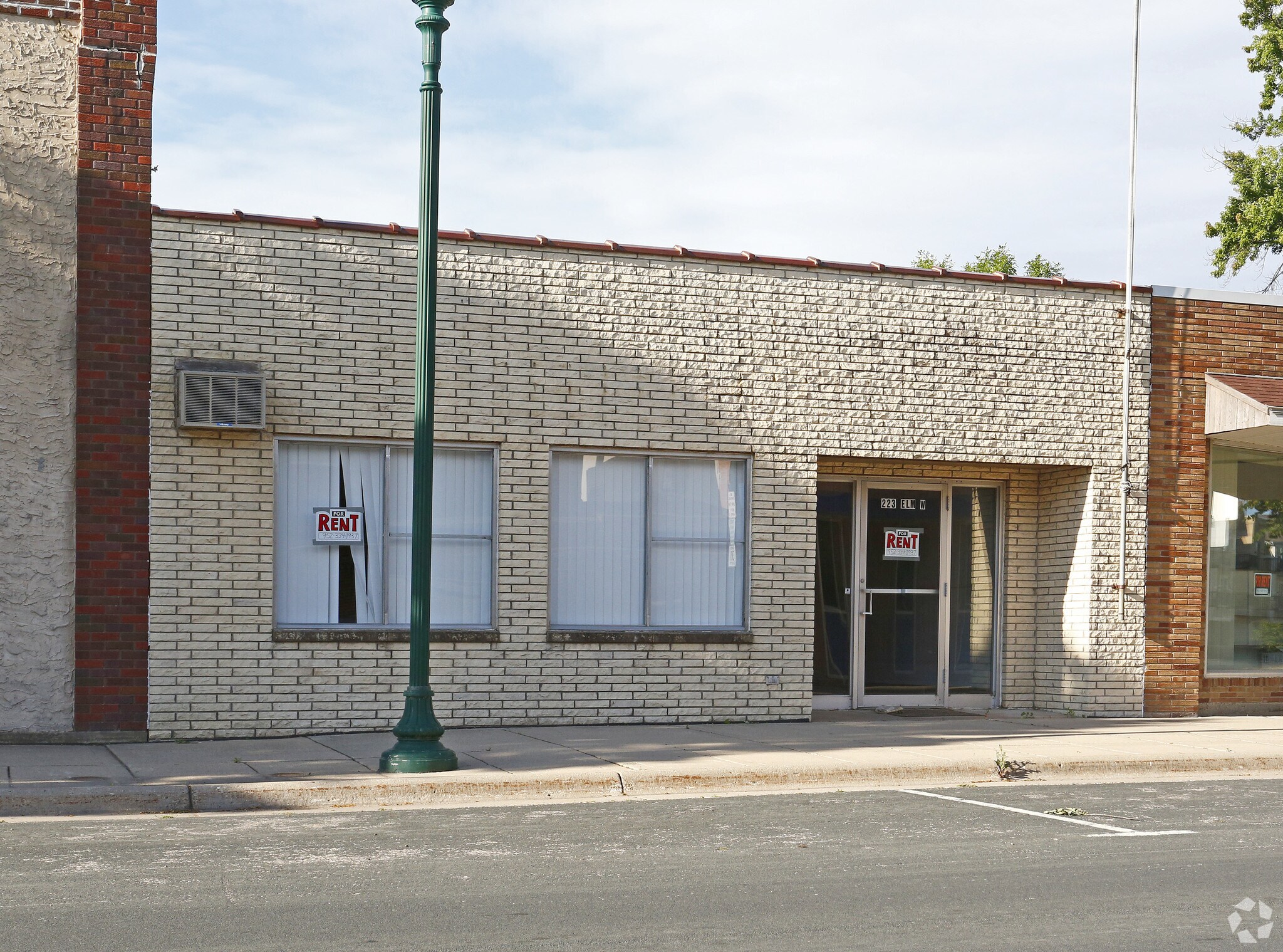 223 Elm St W, Norwood Young America, MN à vendre Photo principale- Image 1 de 5