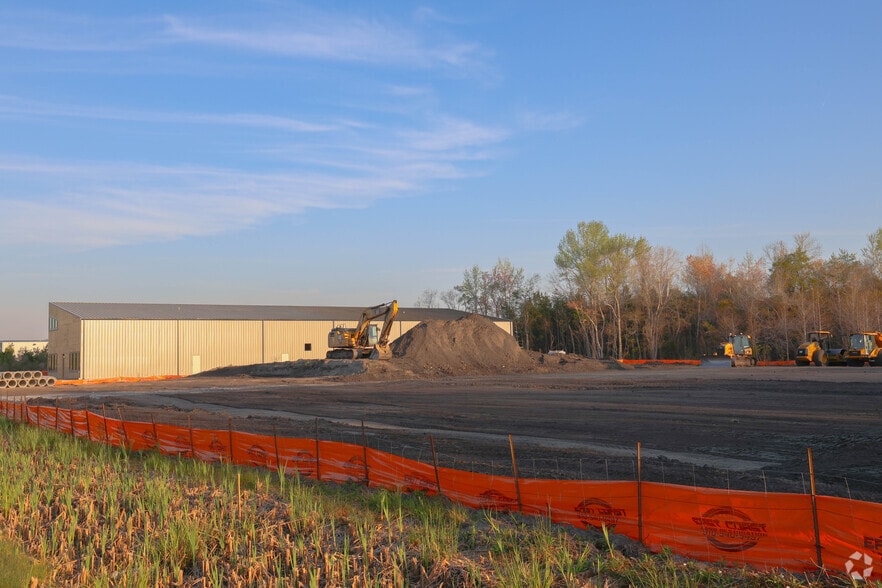 3335 Pennington Dr, Wilmington, NC for lease - Building Photo - Image 3 of 4