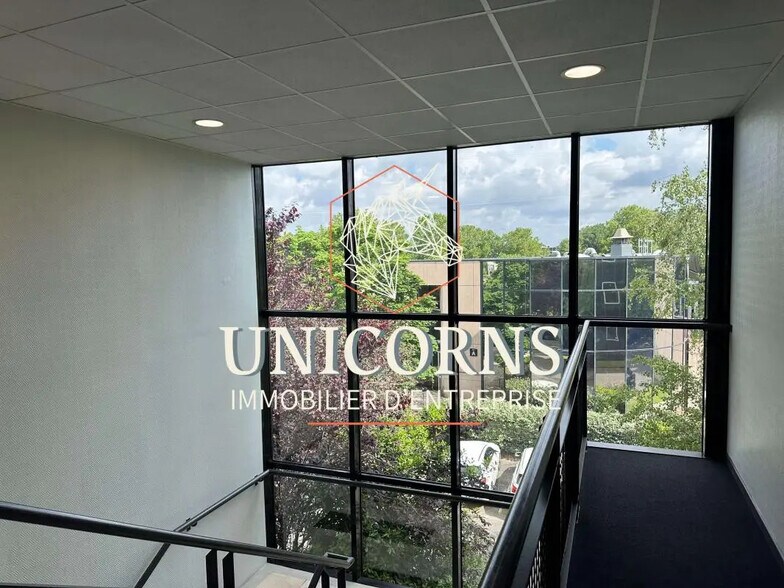 Office in Labège for lease - Building Photo - Image 1 of 4