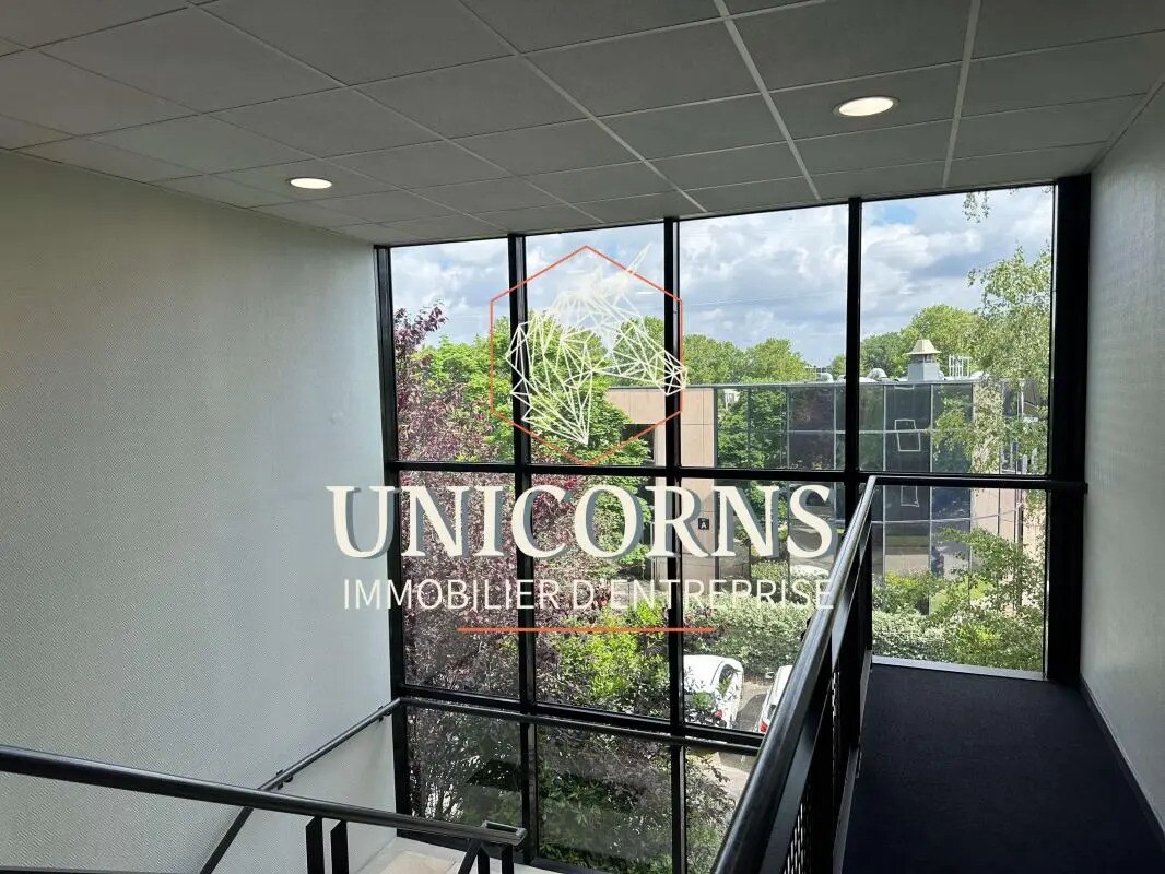 Office in Labège for lease Building Photo- Image 1 of 5