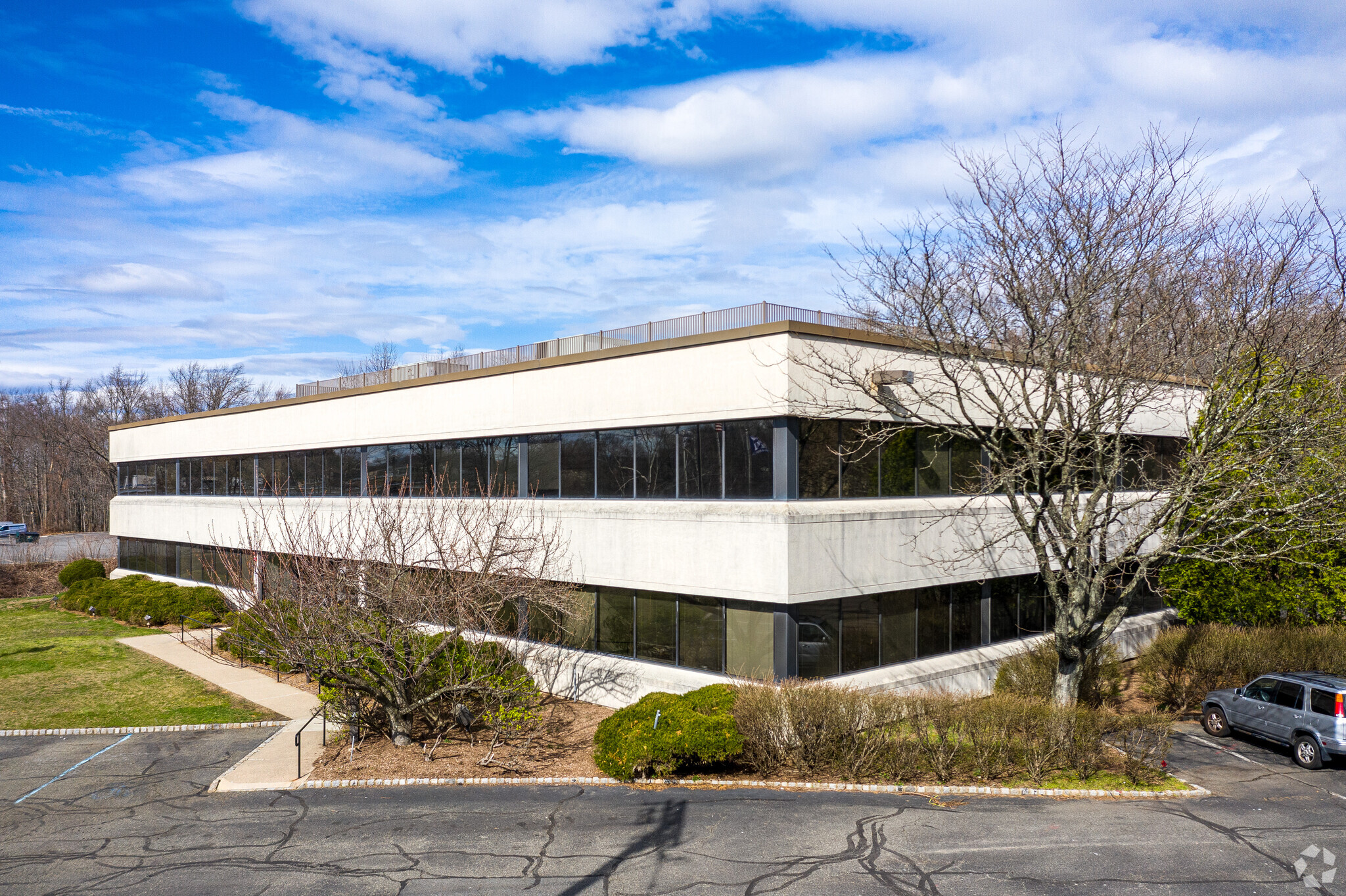 350 Passaic Ave, Fairfield, NJ à vendre Photo du bâtiment- Image 1 de 1