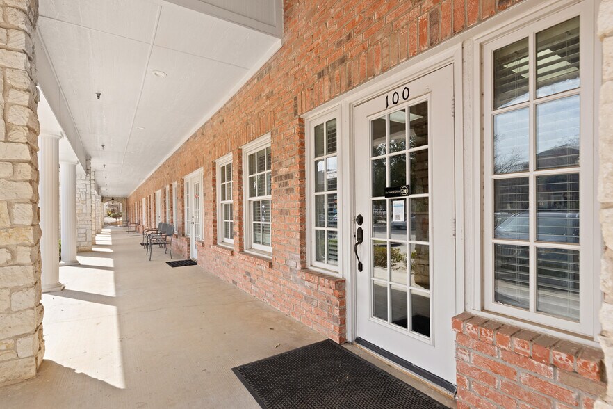 2425 E Southlake Blvd, Southlake, TX à louer - Photo du bâtiment - Image 3 de 30