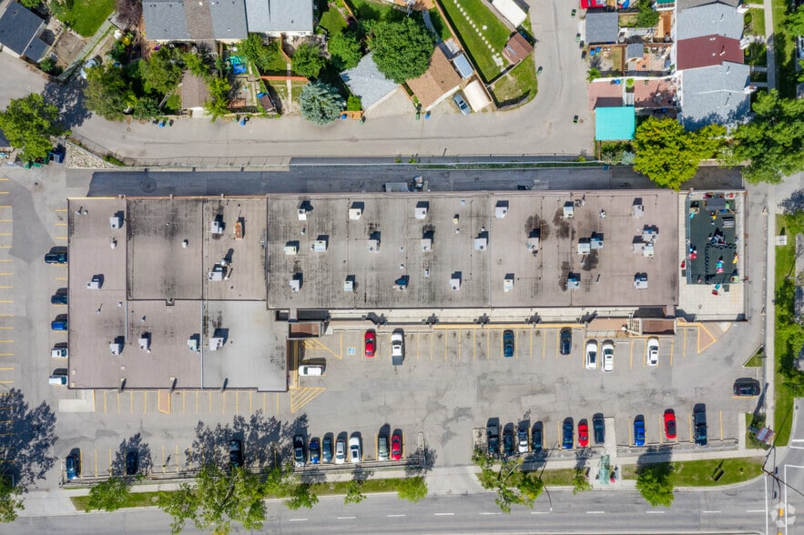 523 Woodpark Blvd SW, Calgary, AB à louer - Aérien - Image 3 de 4