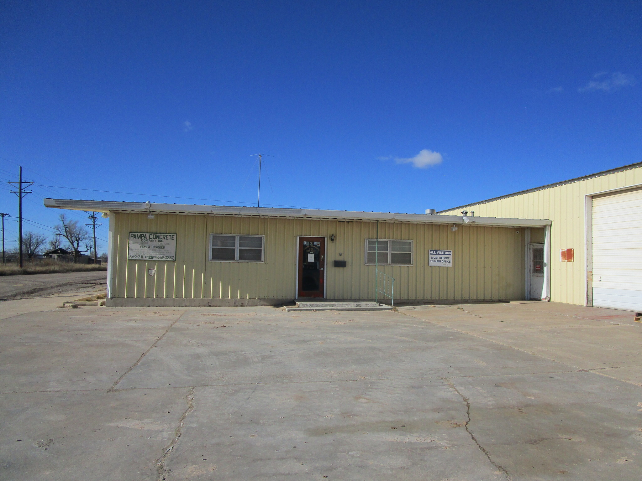 220 W Tyng Ave, Pampa, TX à louer Photo principale- Image 1 de 16