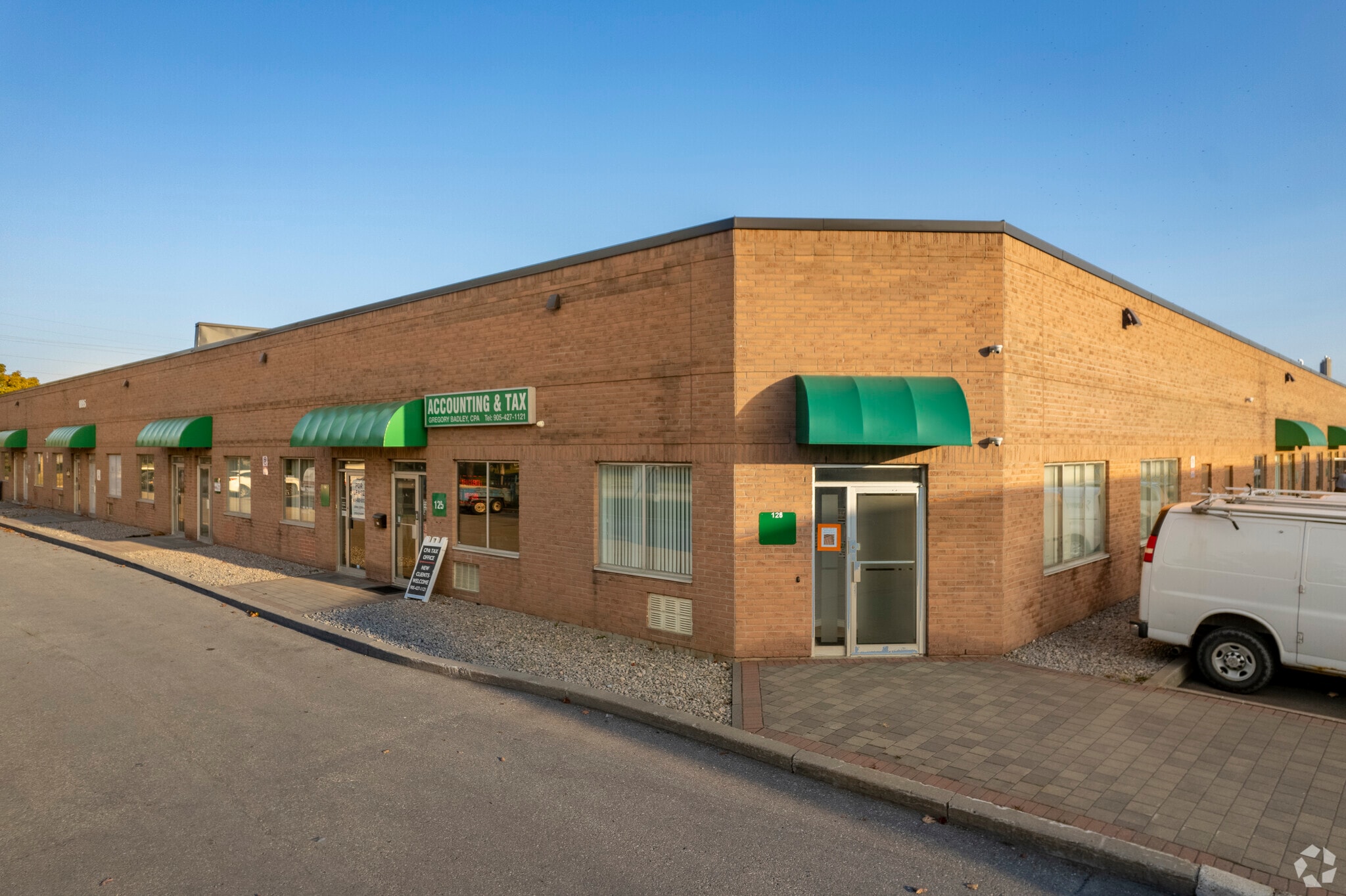 1895 Clements Rd, Pickering, ON à vendre Photo principale- Image 1 de 10