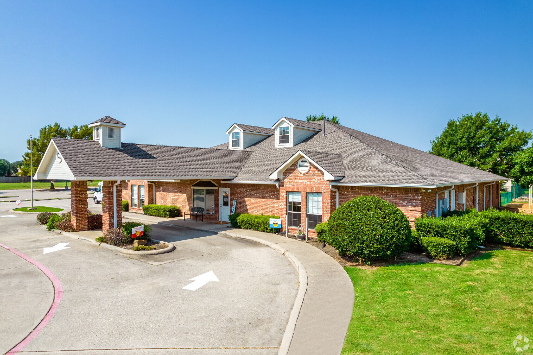 5925 Hillcrest Rd, Frisco, TX à vendre Photo principale- Image 1 de 5