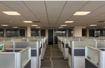 2855 Coolidge Hwy, Troy, MI à louer Photo intérieure- Image 2 de 7