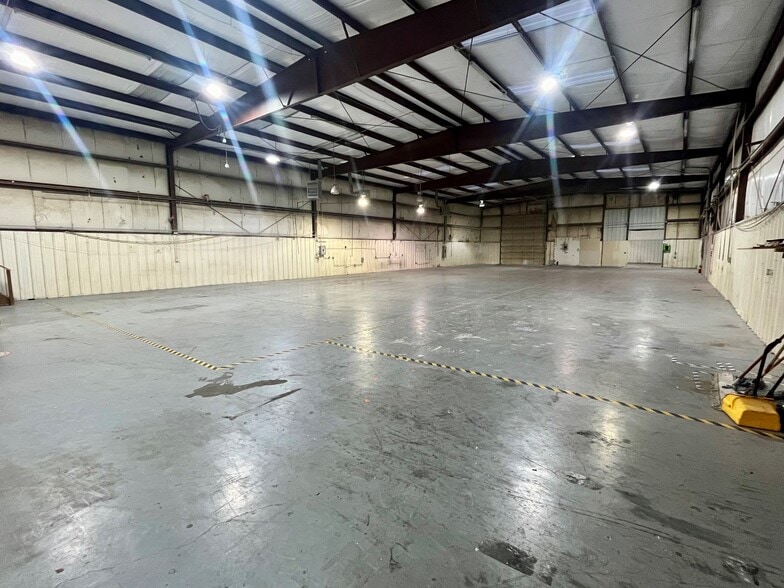 8130 W Reno Ave, Oklahoma City, OK for lease - Building Photo - Image 3 of 12
