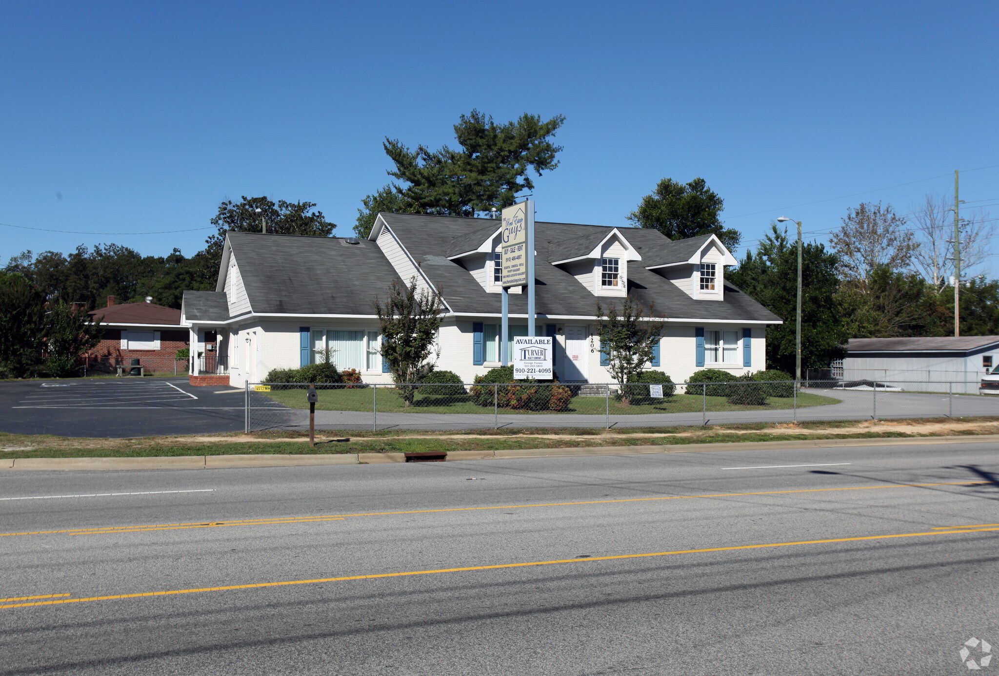 1206 Hope Mills Rd, Fayetteville, NC for sale Primary Photo- Image 1 of 1