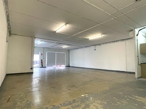 2 Picrite Cl, Prospect for lease Interior Photo- Image 2 of 3