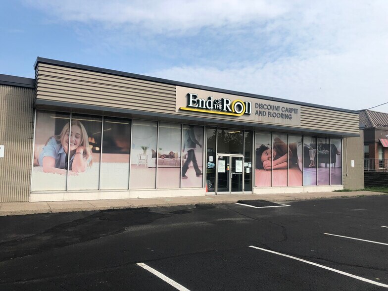 1810 Dundas St E, Whitby, ON for sale - Building Photo - Image 1 of 1