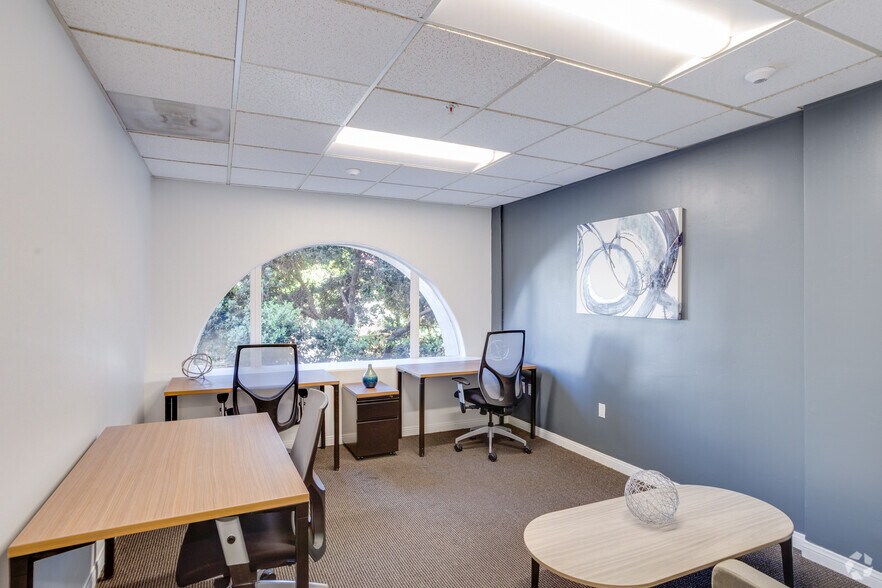 7 W Figueroa St, Santa Barbara, CA à louer - Photo du bâtiment - Image 3 de 33