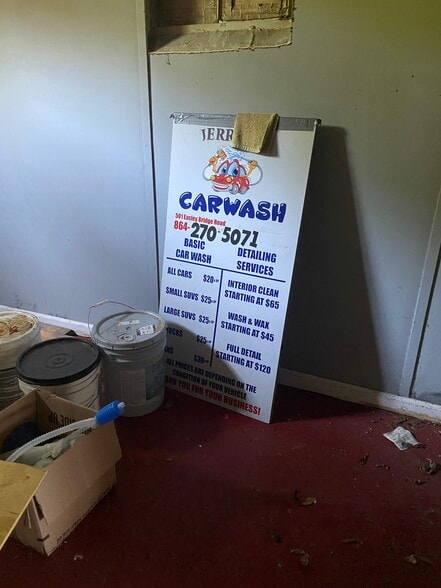 501 Easley Bridge Rd, Greenville, SC for sale - Building Photo - Image 2 of 6