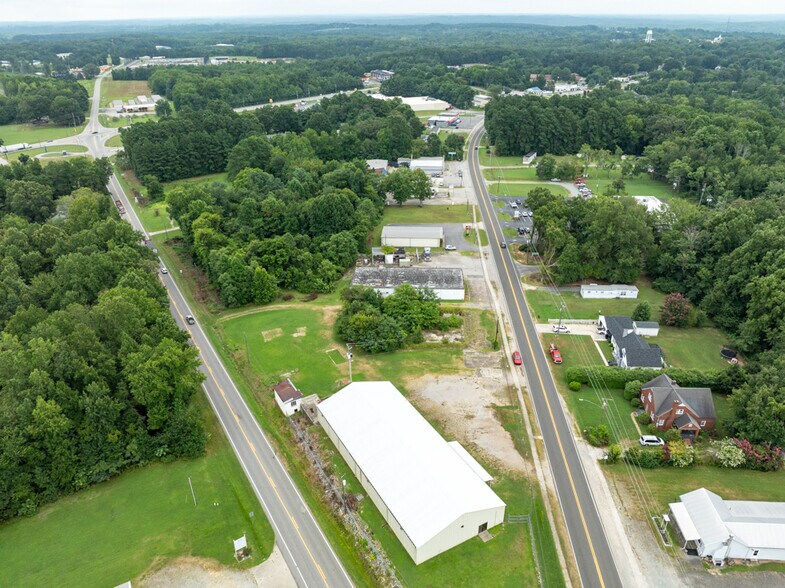 1558 Main St, Yanceyville, NC for sale - Building Photo - Image 2 of 11