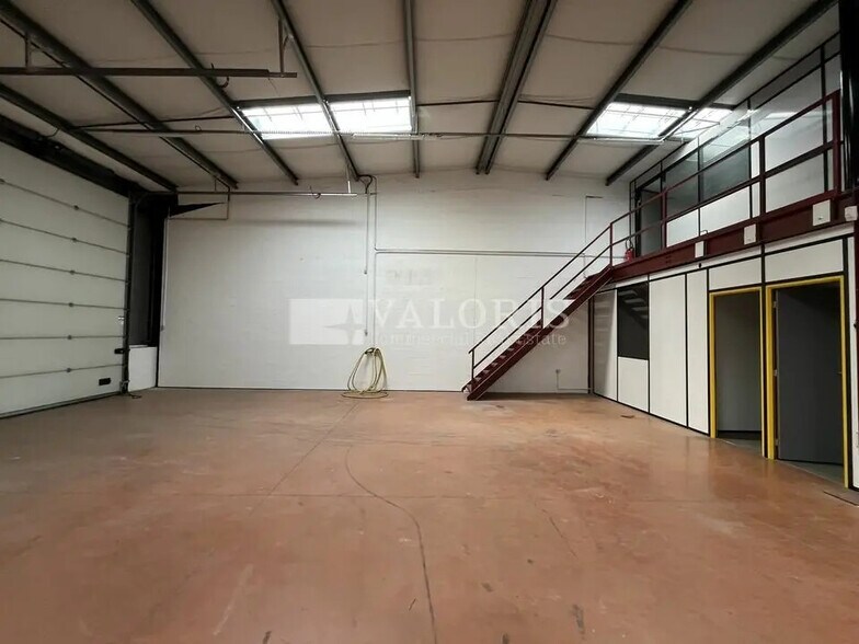 Flex dans Vaulx-en-Velin à louer - Photo intérieure - Image 2 de 4