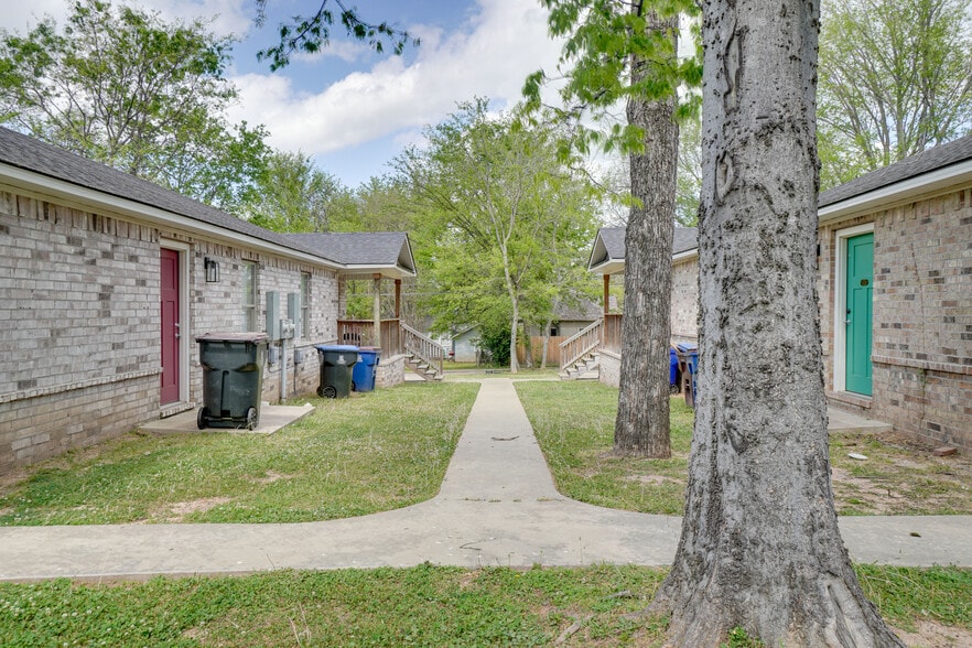 1621 S Q St, Fort Smith, AR for sale - Building Photo - Image 3 of 17