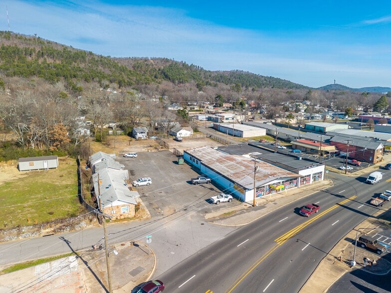 606 Albert Pike Rd, Hot Springs National Park, AR for sale - Building Photo - Image 3 of 44