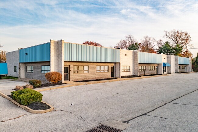 Plus de détails pour 432 Kelley Dr, West Berlin, NJ - Local d'activités à louer