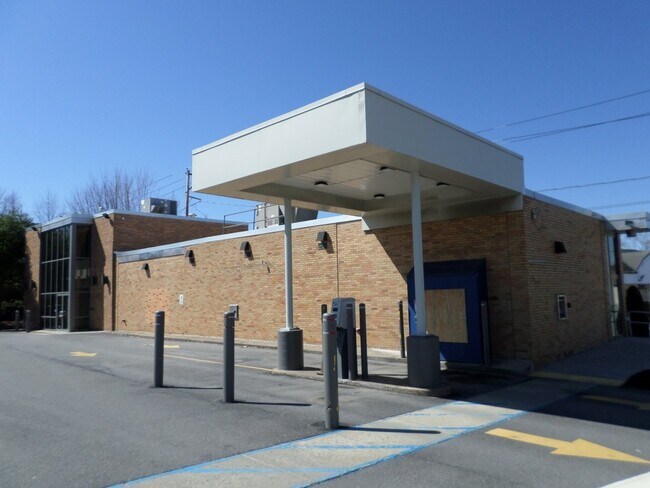 More details for 224 Dunmore St, Throop, PA - Retail for Sale