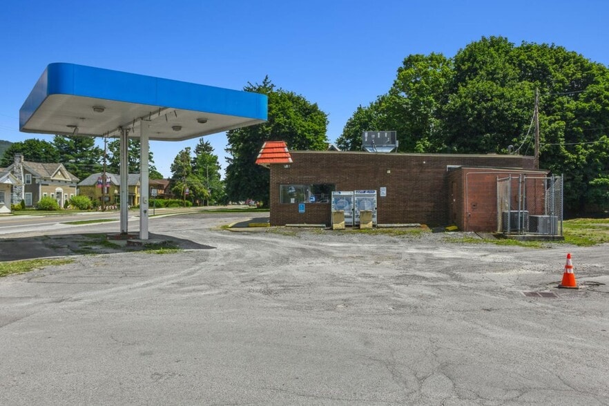 2 E Main St, Canisteo, NY à vendre - Photo du bâtiment - Image 3 de 22