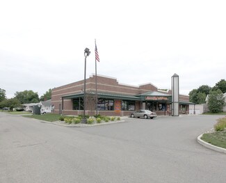 Plus de détails pour 406-408 Coshocton Ave, Mount Vernon, OH - Commerce de détail à louer