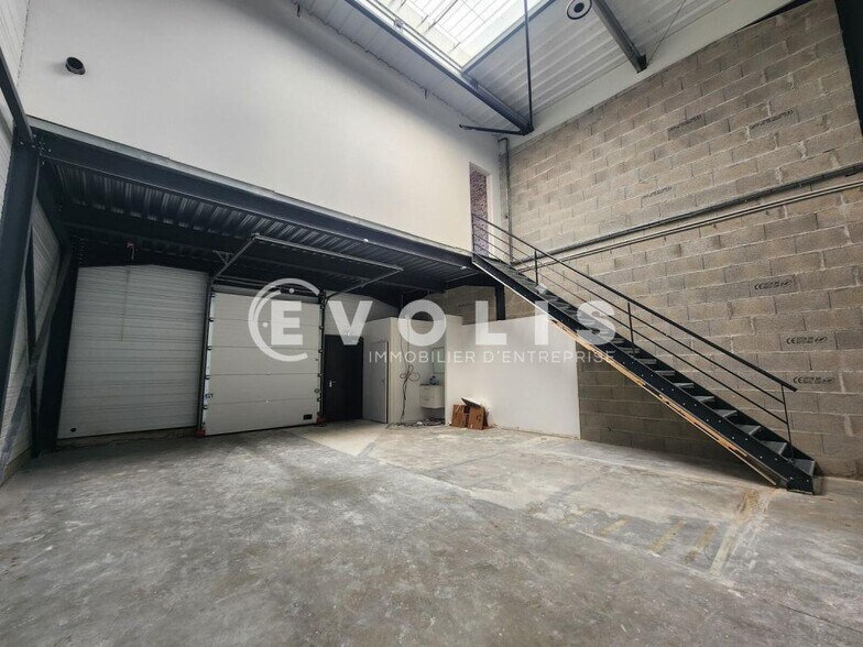 401 Rue Le Chatelier, Vaulx-Milieu à vendre - Photo intérieure - Image 2 de 13