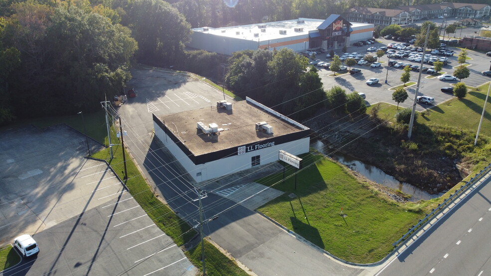 3305 McFarland Blvd, Tuscaloosa, AL for lease - Building Photo - Image 3 of 27