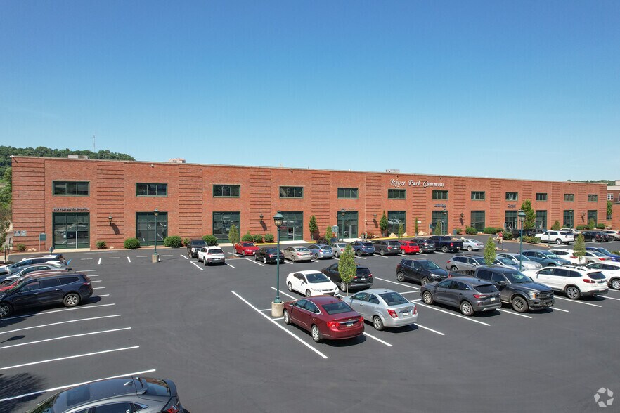 2403 Sidney St, Pittsburgh, PA à louer - Photo du bâtiment - Image 2 de 6