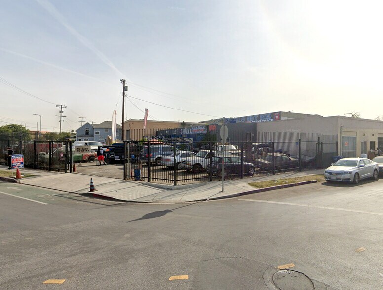 Owner/User or Development Site portefeuille de 3 propriétés à vendre sur LoopNet.ca - Photo du bâtiment - Image 2 de 13