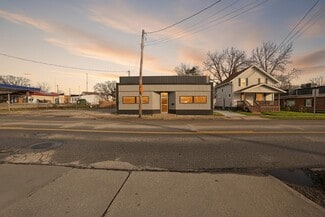 Plus de détails pour 161 E Main St, Geneva, OH - Commerce de détail à vendre
