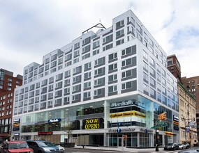 241 Atlantic Ave, Brooklyn, NY à louer Photo du bâtiment- Image 1 de 3