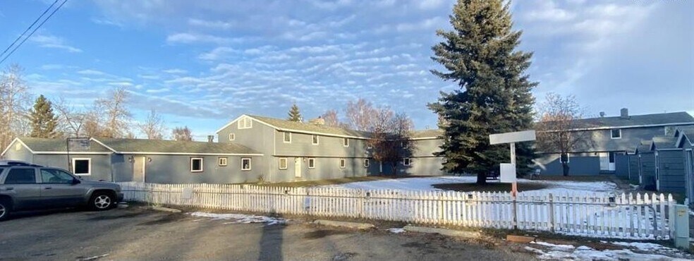 1901 Mary Ann St, Fairbanks, AK à vendre - Photo du bâtiment - Image 1 de 20