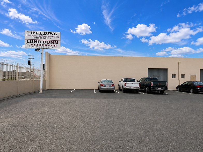 508 Glenoaks Blvd, San Fernando, CA for sale - Primary Photo - Image 1 of 6