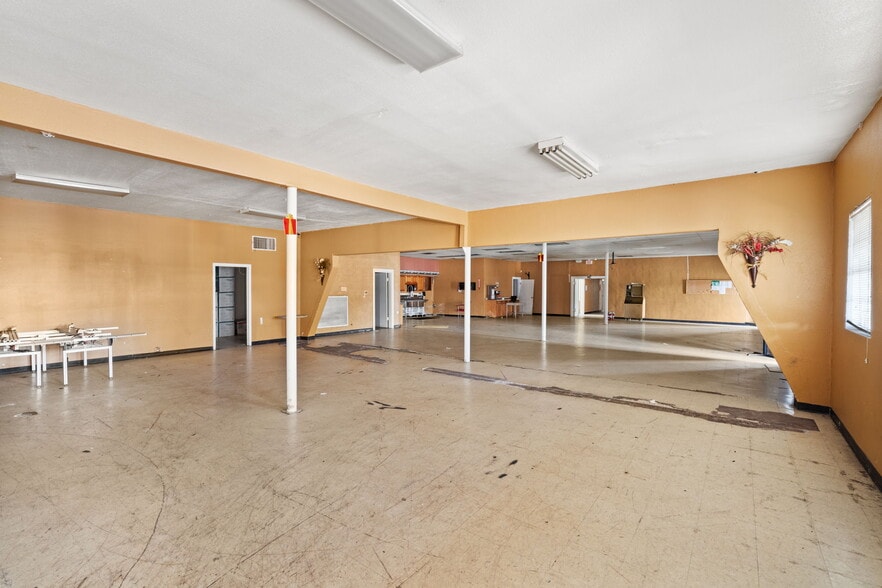 513 W Rittenhouse Rd, Houston, TX à louer - Photo du bâtiment - Image 2 de 31