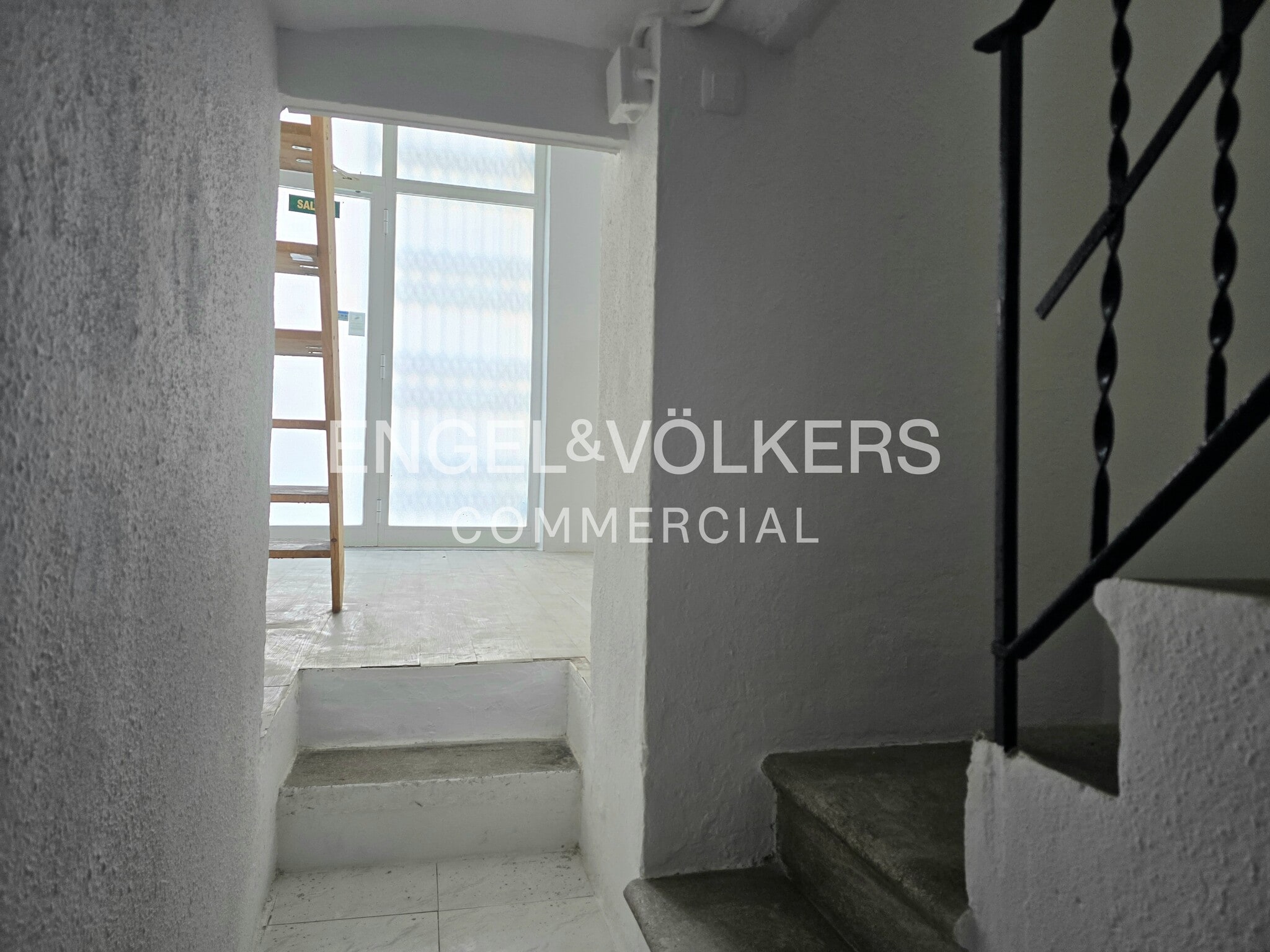 Bureau/Commerce de détail dans Barcelone, Barcelona à louer Photo intérieure- Image 1 de 9