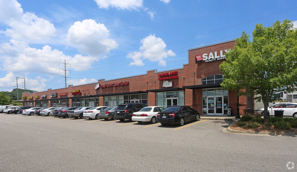 1668-1680 Monclair Rd, Irondale, AL for lease - Building Photo - Image 2 of 13