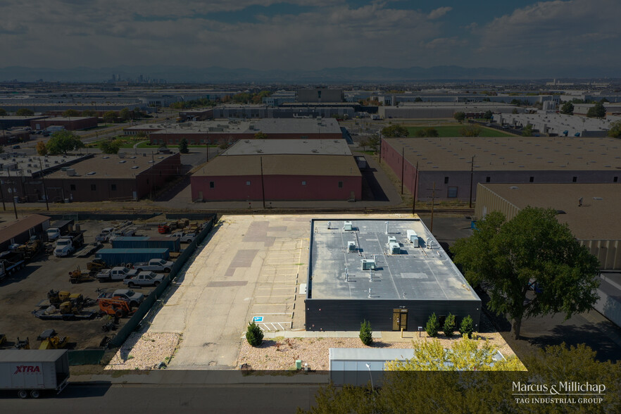 4805 Kingston St, Denver, CO for lease - Building Photo - Image 2 of 7